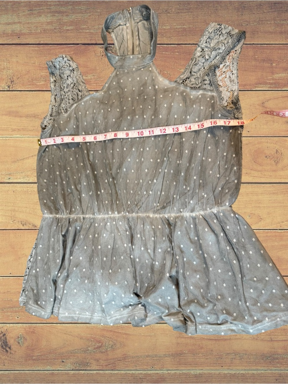 POL Grey Swiss Dot Halter Peplum Top Lace Cold Shoulder Detail Size Large NWT - Picture 4 of 16
